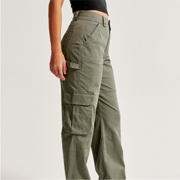 Abercrombie & Fitch Curve Love Cargo Pants - Picture 2 of 2